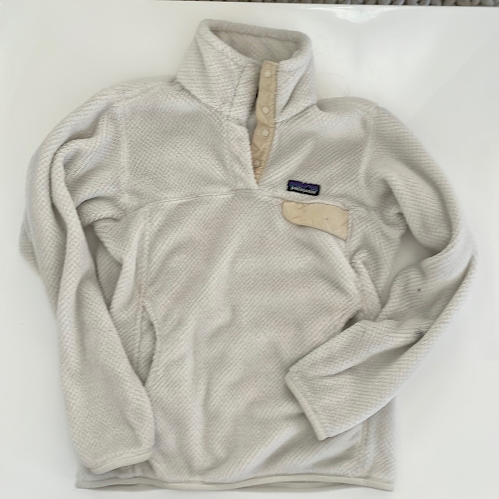 Patagonia light-weight Synchilla pullover